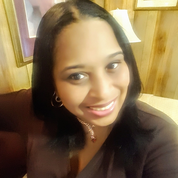 Meet your Posher, Michelle - Picture 8 of 14